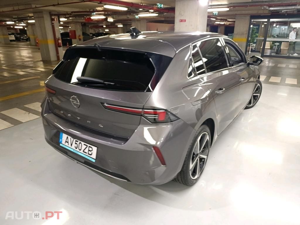 Opel Astra 1.5 D Elegance
