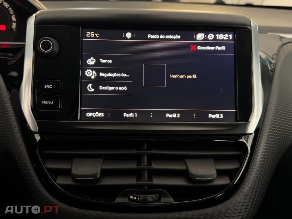 Peugeot 2008 1.2 PureTech Signature