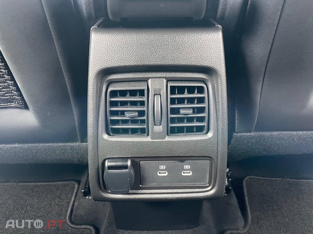 Renault Captur 1.0 TCe Techno Bi-Fuel