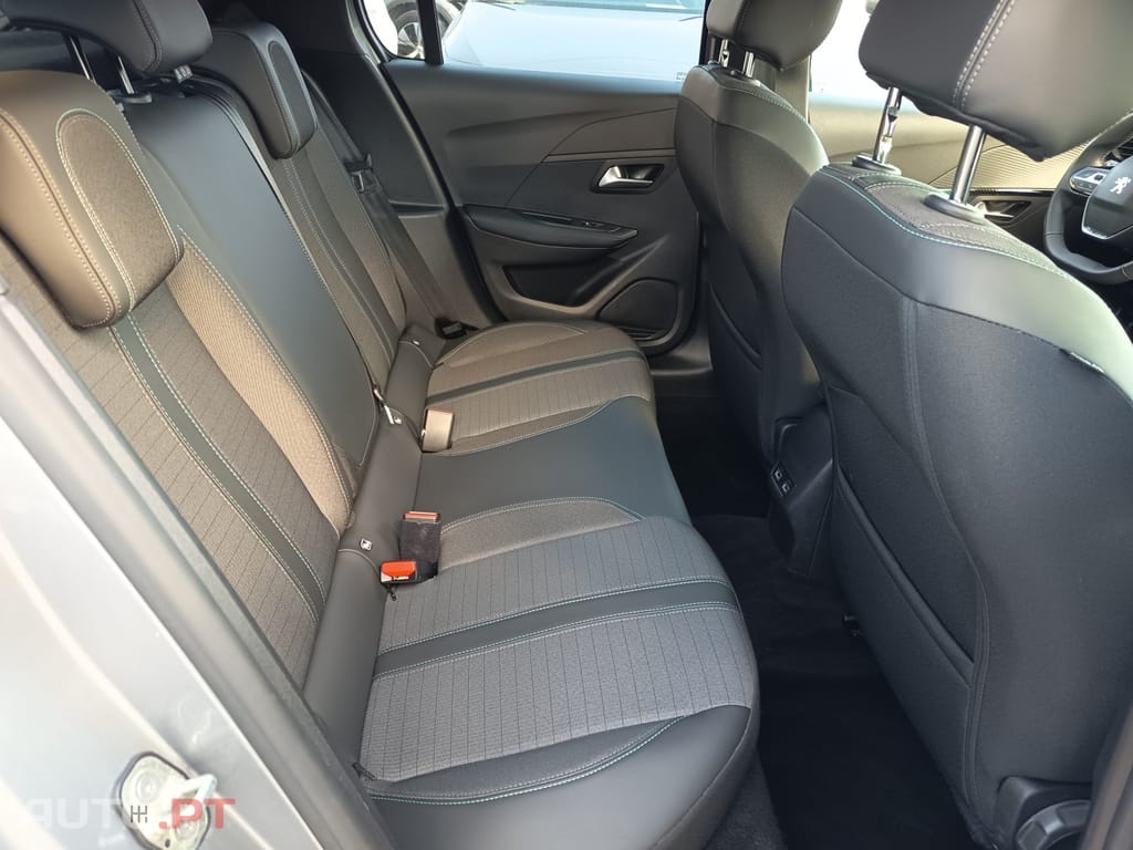 Peugeot E-208 50 kWh Allure