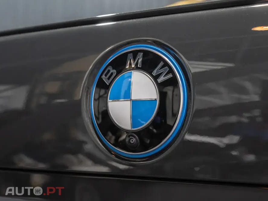 BMW 750 750e xDrive Pack Desportivo M
