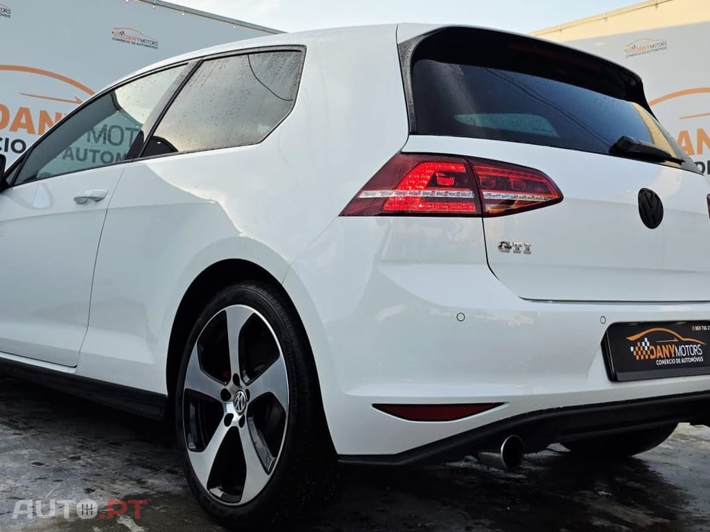 Volkswagen Golf 2.0 TSi GTi