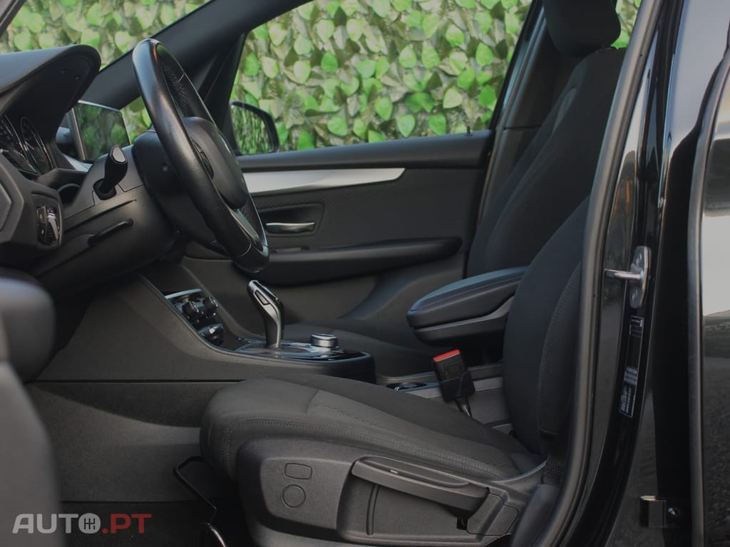 BMW 216 d Advantage Auto