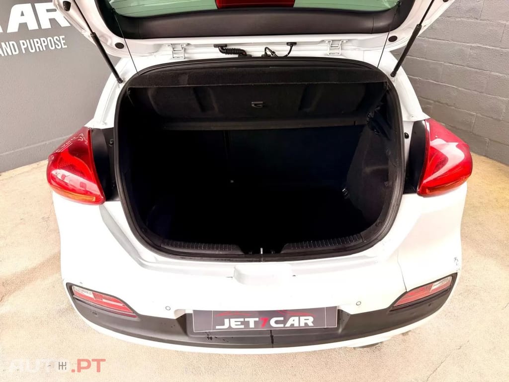Kia Ceed CEED Crdi 