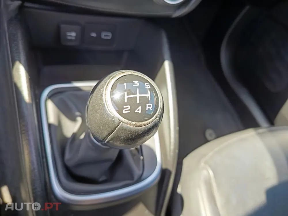 Fiat Tipo 1.3 M-Jet Sport — fotografia 30