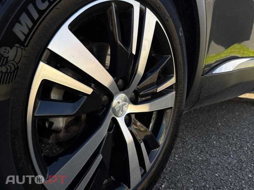 Peugeot 3008 1.5 BlueHDi GT EAT8
