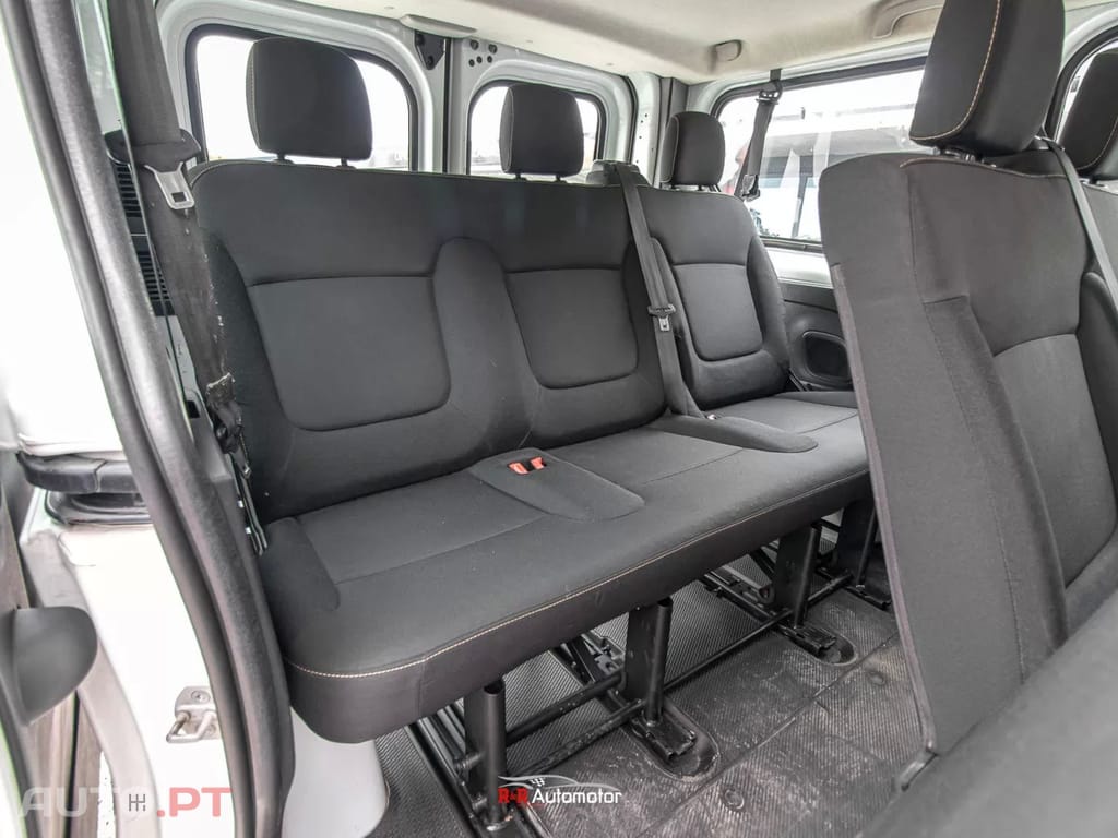Renault Trafic 1.6dCi L1H1 9 Lugares NACIONAL
