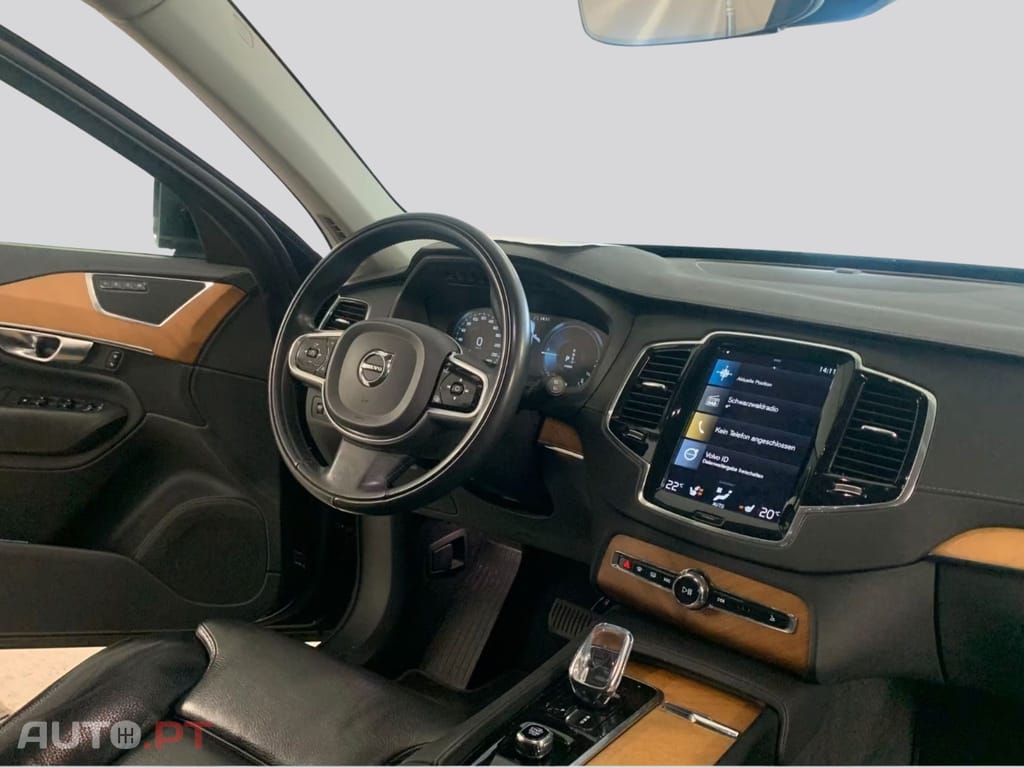 Volvo XC90 T8 Plus Bright Hybrid AWD