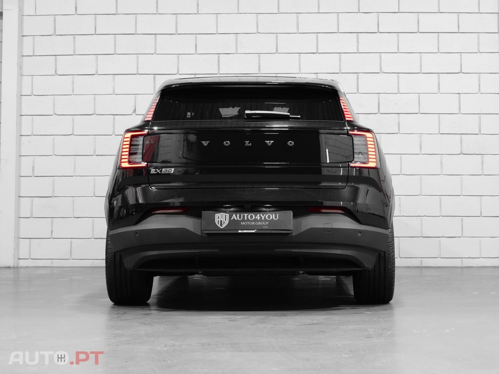 Volvo EX30 69 kWh Twin Motor Plus