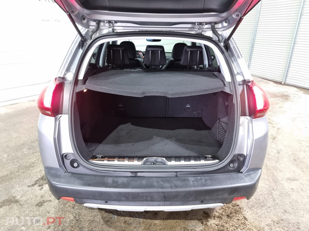 Peugeot 2008 1.2 PureTech Allure
