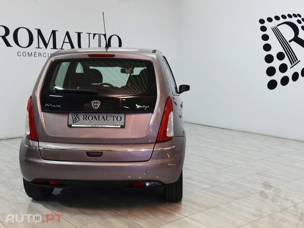Lancia Musa 1.3 16V M-jet Platino DFN