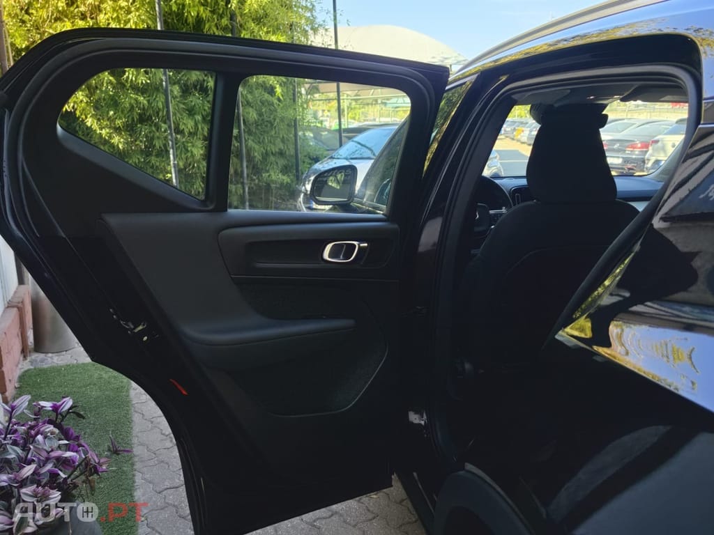 Volvo XC40 T4 Recharge DKG Inscription
