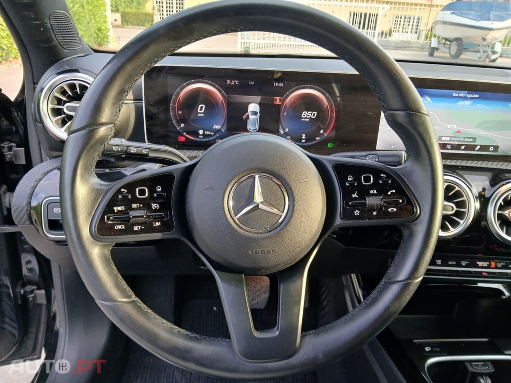 Mercedes-Benz A 180 d 7G-DCT