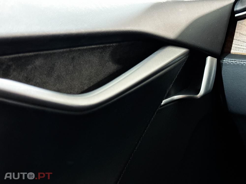 Tesla Model S Long Range AWD