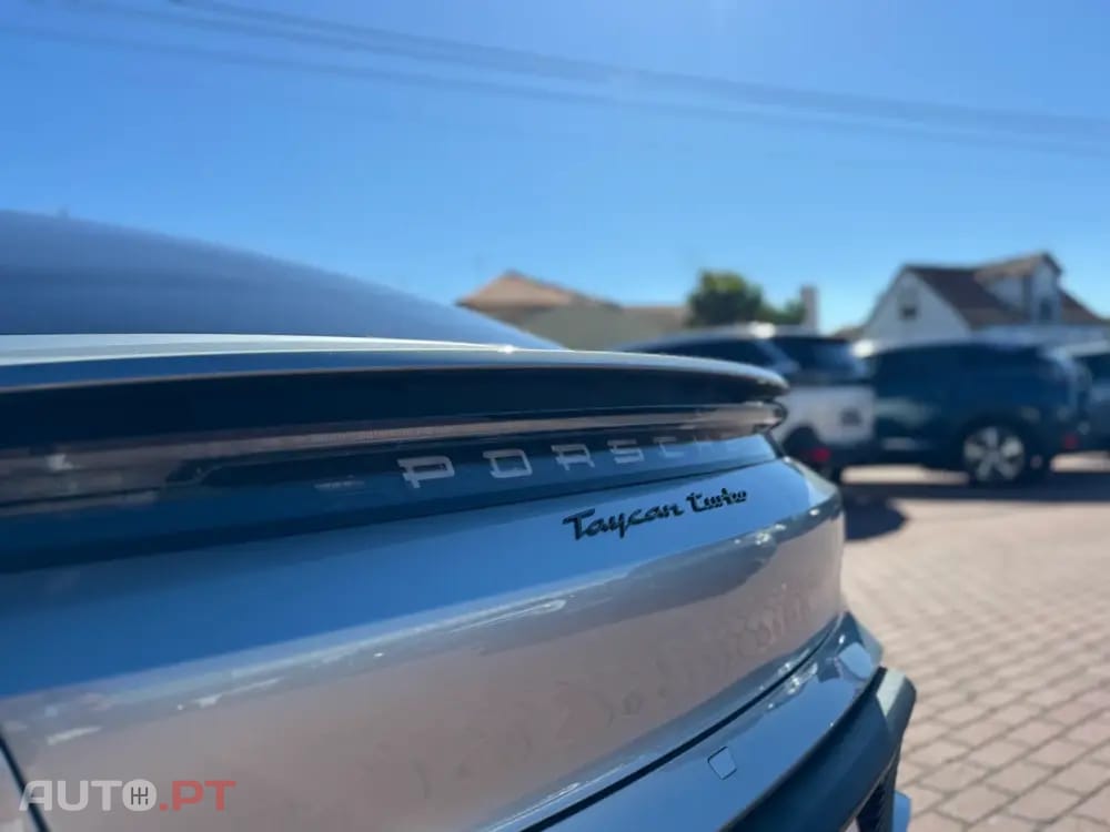 Porsche Taycan Turbo