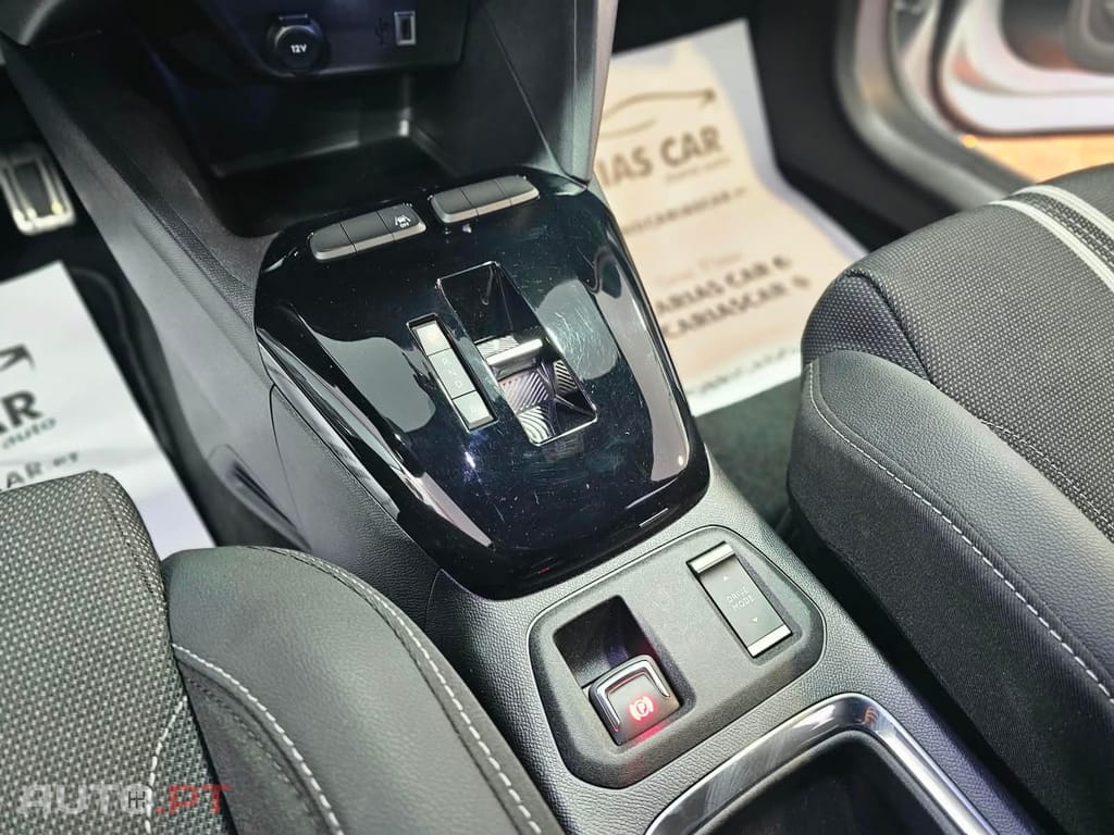 Opel Corsa 50 kWh GS — fotografia 19