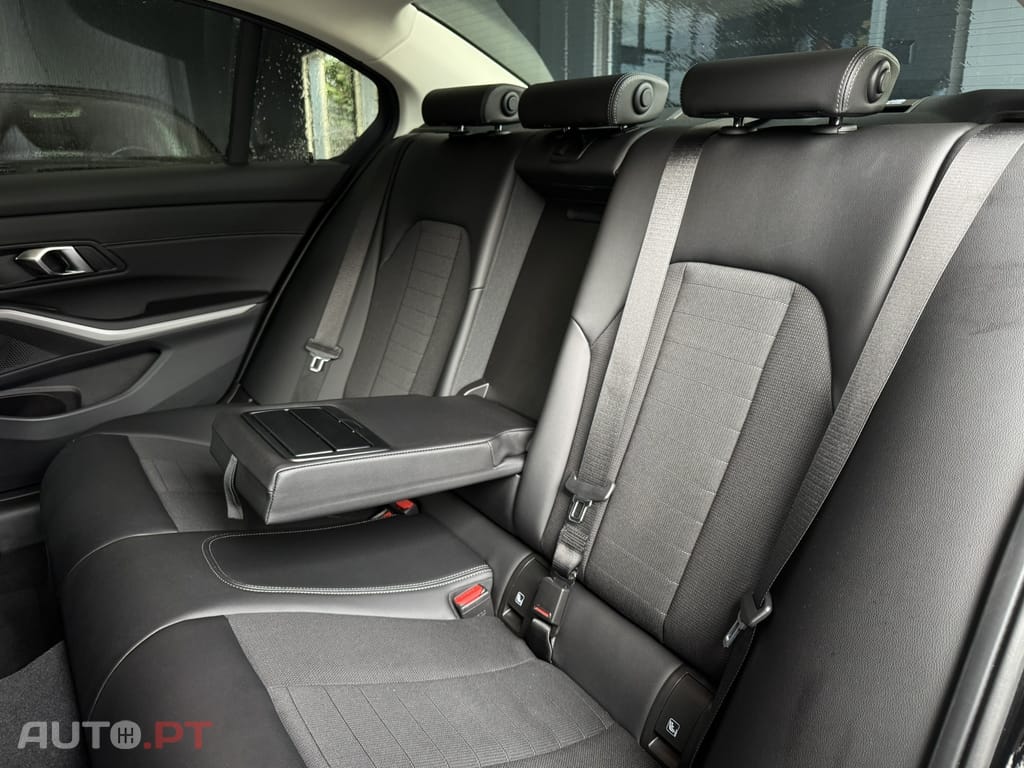 BMW 320 e Auto
