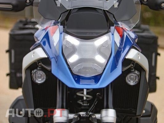 BMW R trophy
