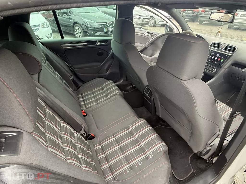 Volkswagen Golf 2.0 GTI DSG