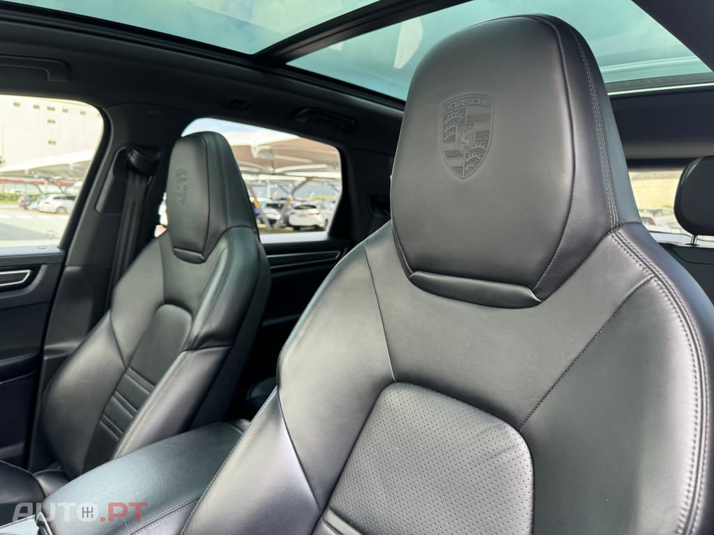 Porsche Cayenne E-Hybrid Tiptronic S