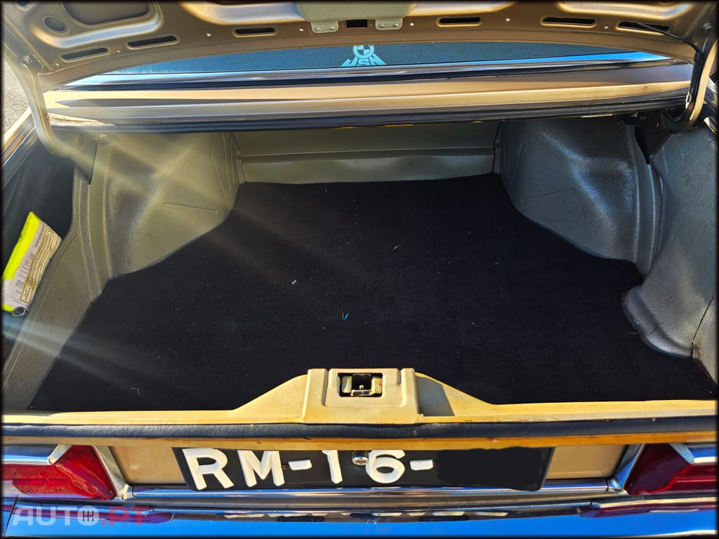 BMW 518 i E12