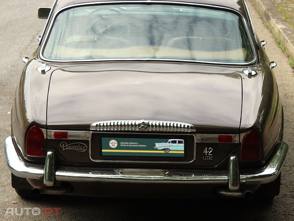 Jaguar Souvereign Daimler 4.2 S1