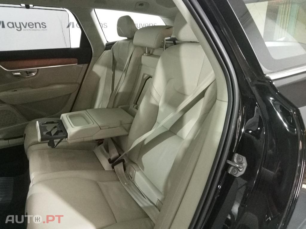 Volvo V90 2.0 T8 PHEV Inscription Expression AWD