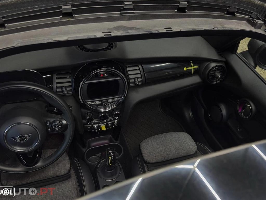 MINI Cooper Cooper SE