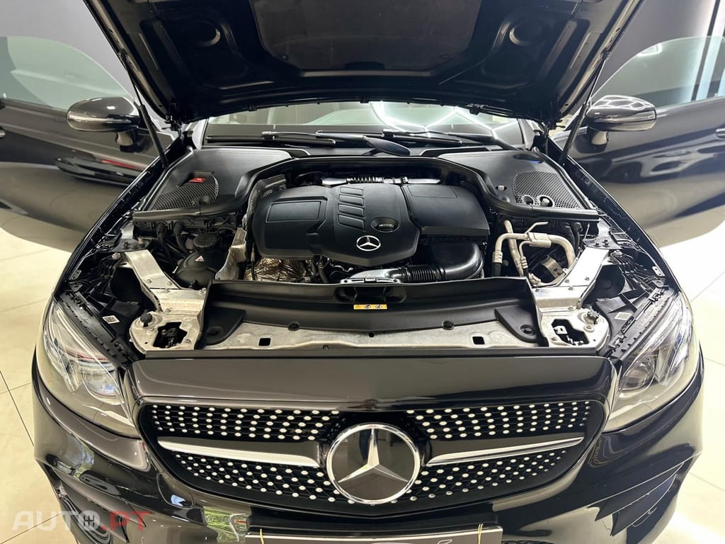 Mercedes-Benz E 220 d AMG Line