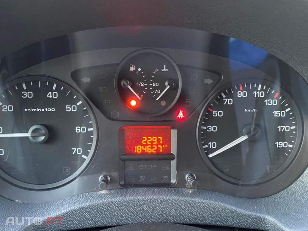 Peugeot Expert 1.6 HDi L2H1 Semi-Vidrado