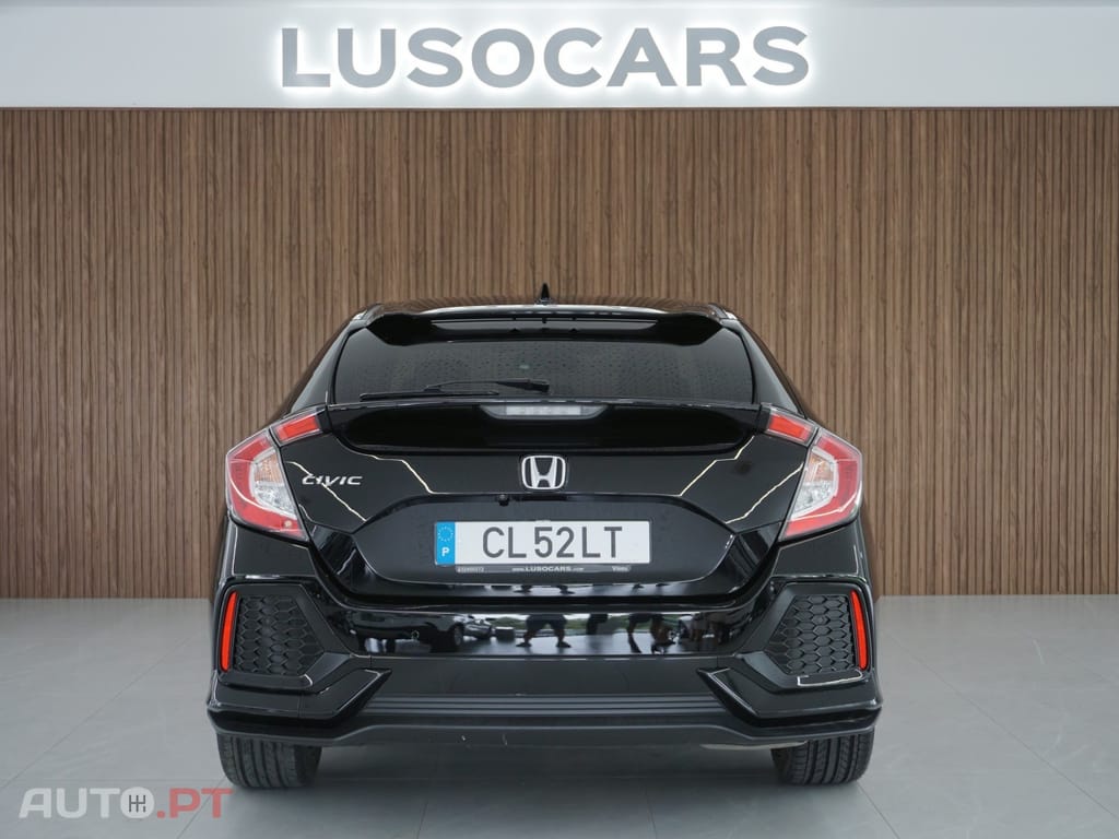 Honda Civic 1.0 i-VTEC Turbo Executive Sport Line