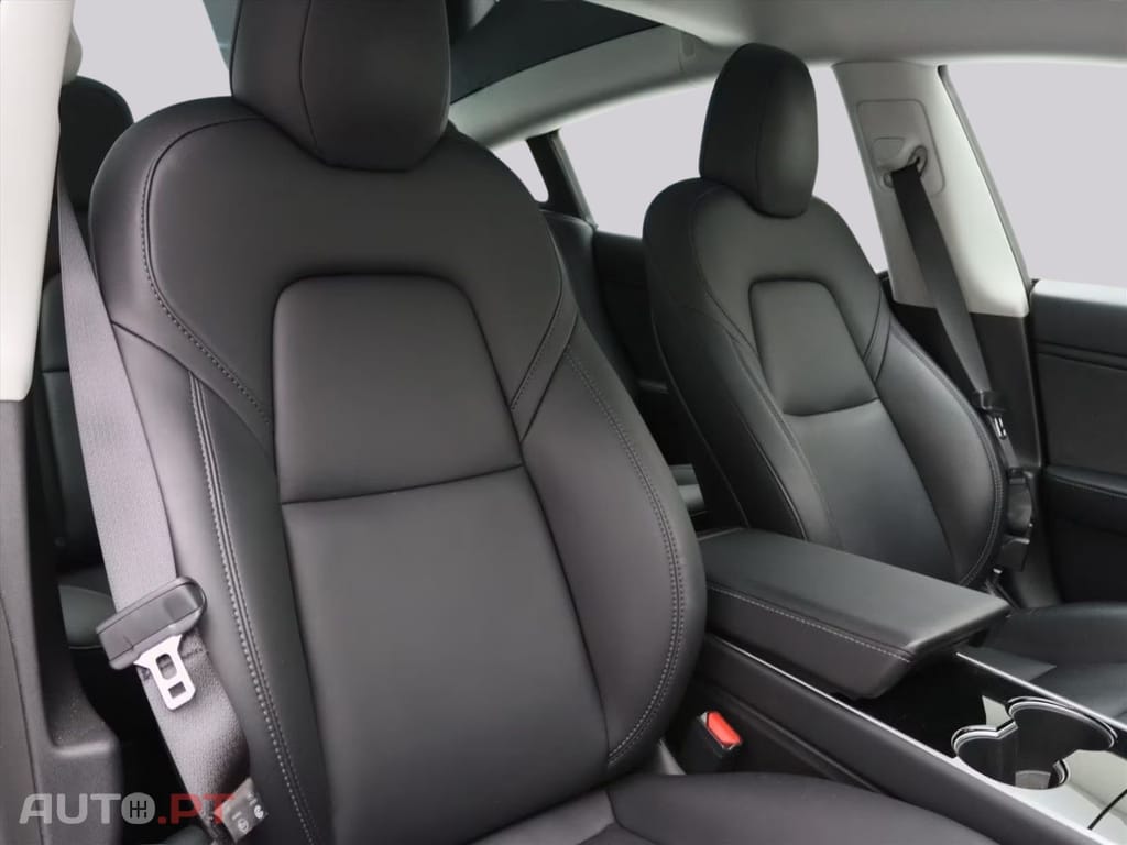 Tesla Model 3 Long-Range AWD I.V.A DEDUTÍVEL