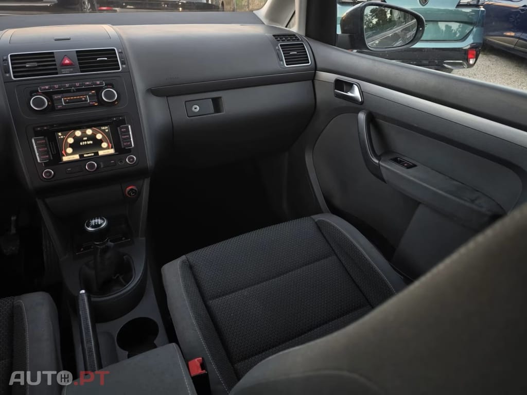 Volkswagen Touran 1.6 TDi Blue.Confortline 7L