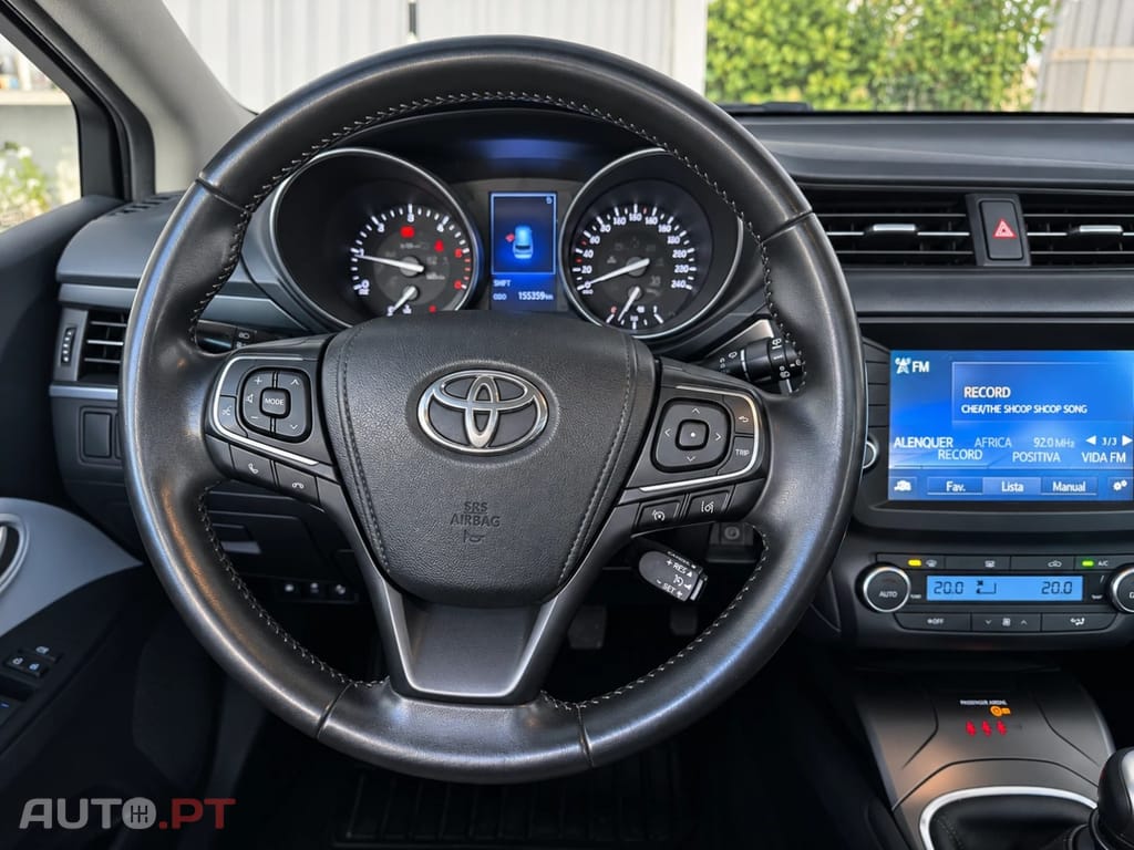 Toyota Avensis Touring Sports 1.6 D-4D Exclusive