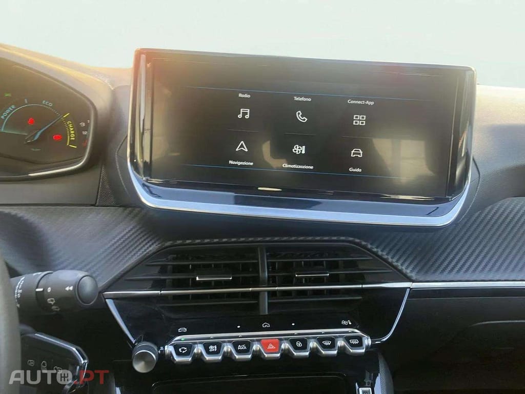 Peugeot 208 1.2 Hybrid Style e-DCS6