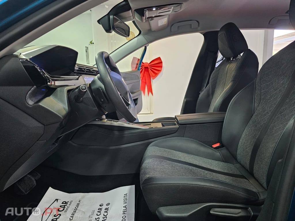 Peugeot 408 1.6 Hybrid Allure e-EAT8