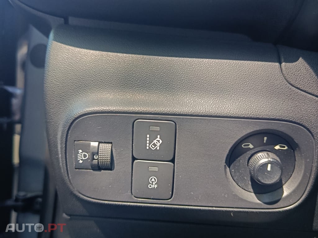 Citroen C3 PureTech attraction