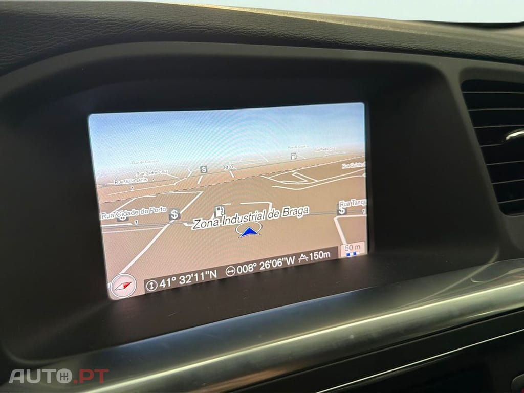 Volvo V60 2.4 D6 AWD Phev