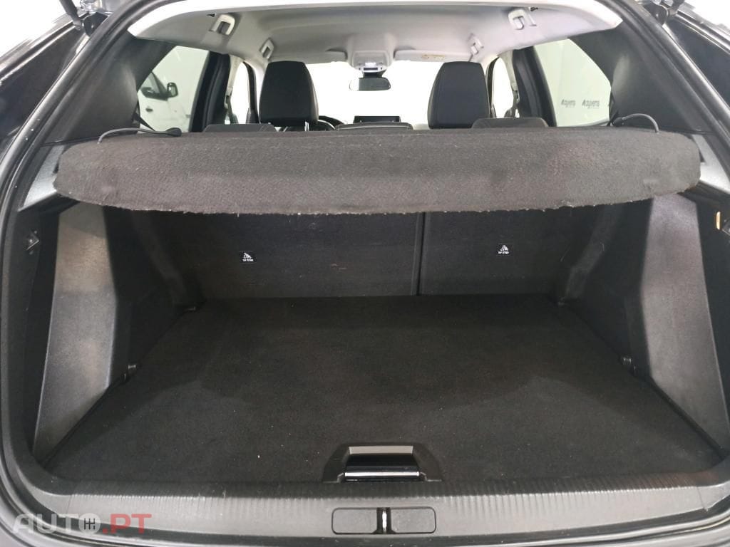Peugeot 2008 1.2 PureTech Allure