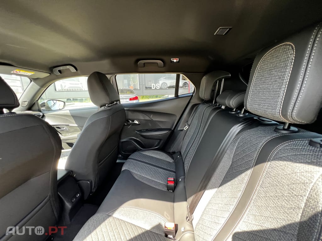 Peugeot 2008 1.2 PureTech Allure