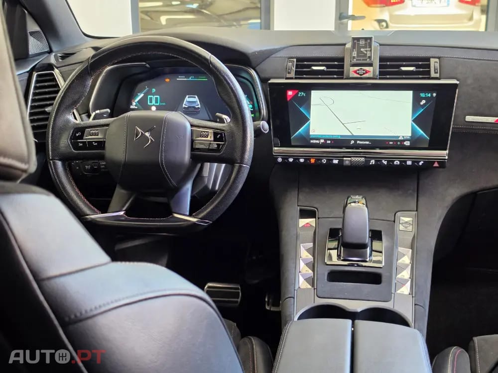 DS DS7 Crossback E-Tense Performance Line EAT8