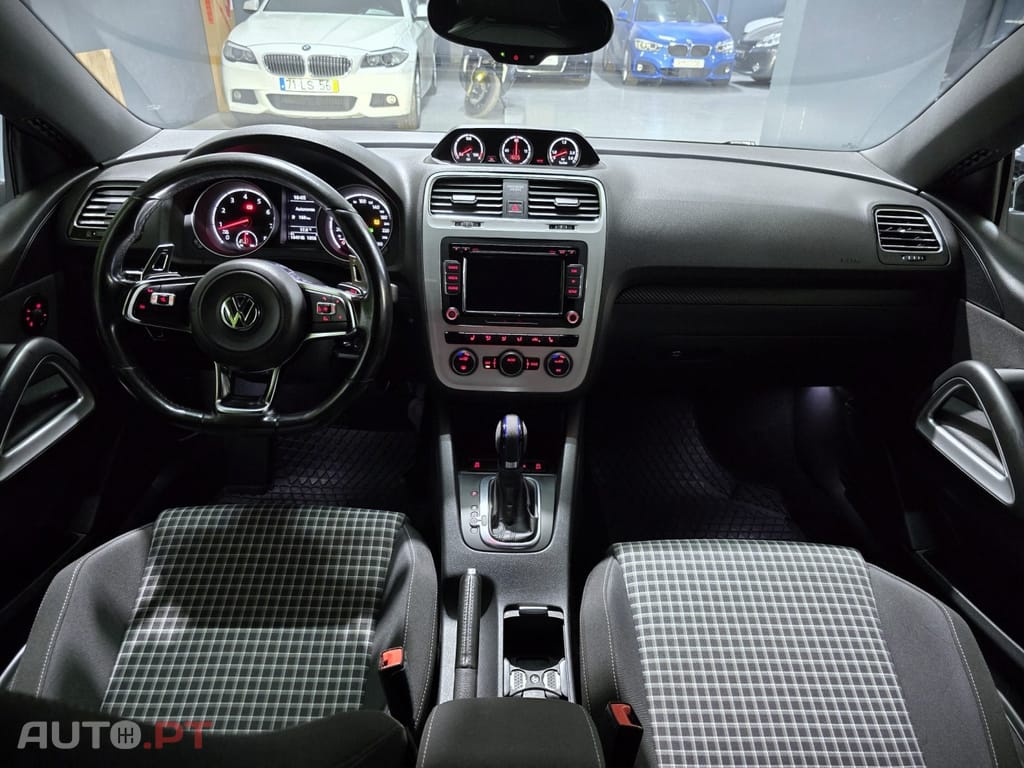 Volkswagen Scirocco 2.0 TSI BlueMotion DSG