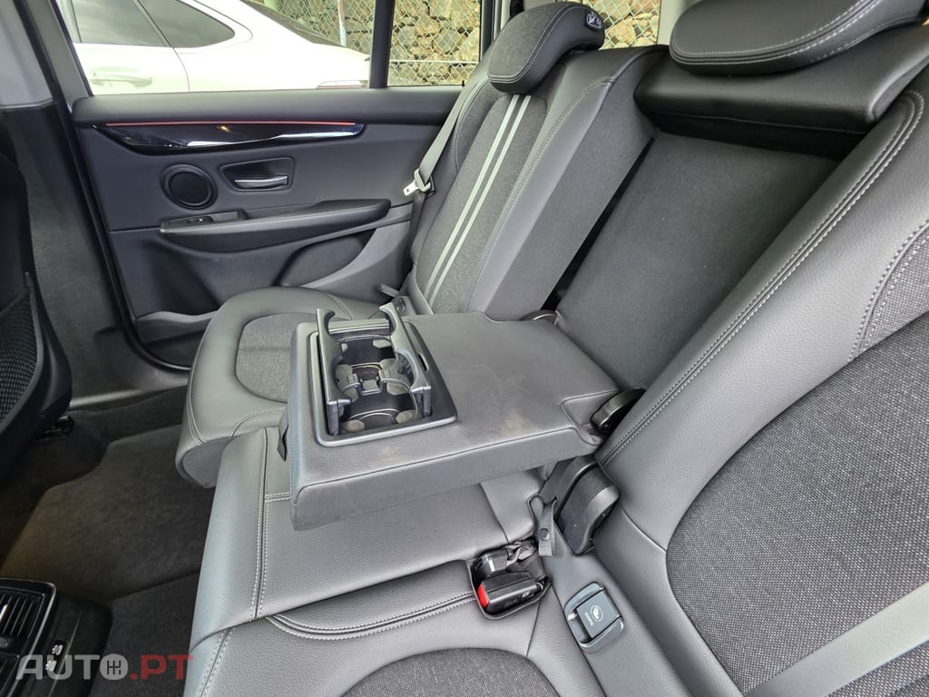 BMW 216 d 7L Line Sport