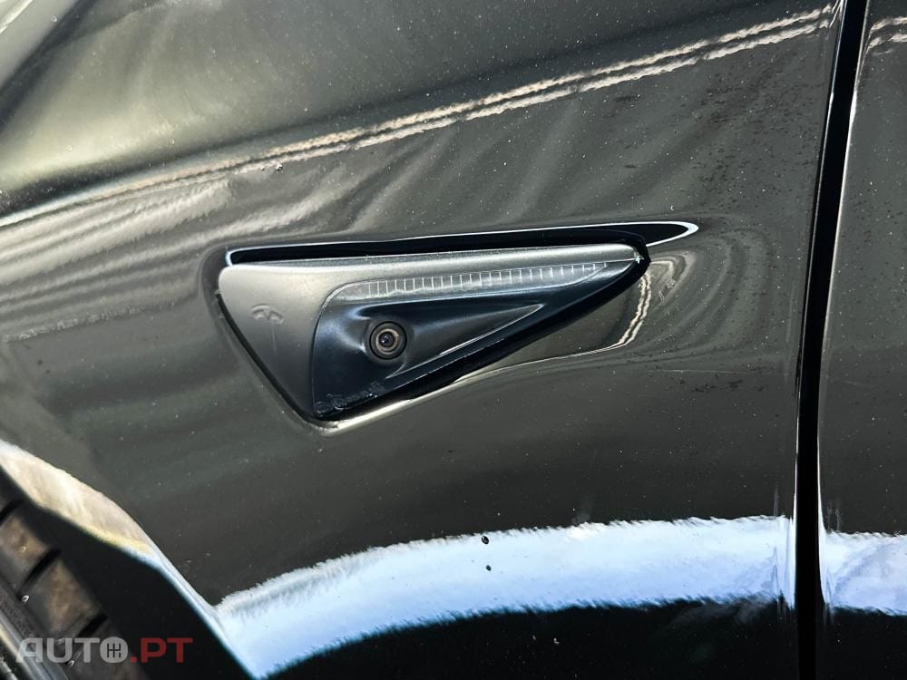 Tesla Model 3 LONG RANGE DUAL MOTOR AWD