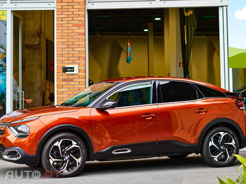 Citroen C4 1.2 PureTech Max EAT8