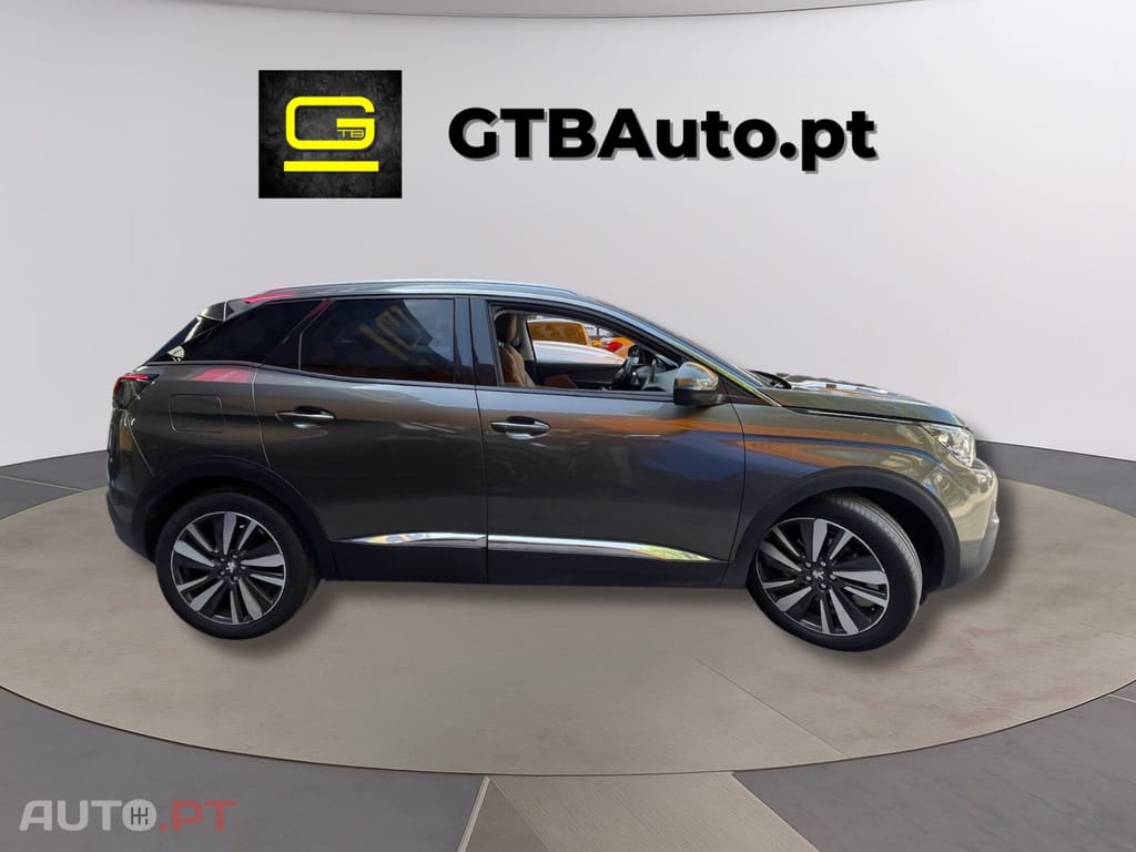 Peugeot 3008 1.2 ALLURE