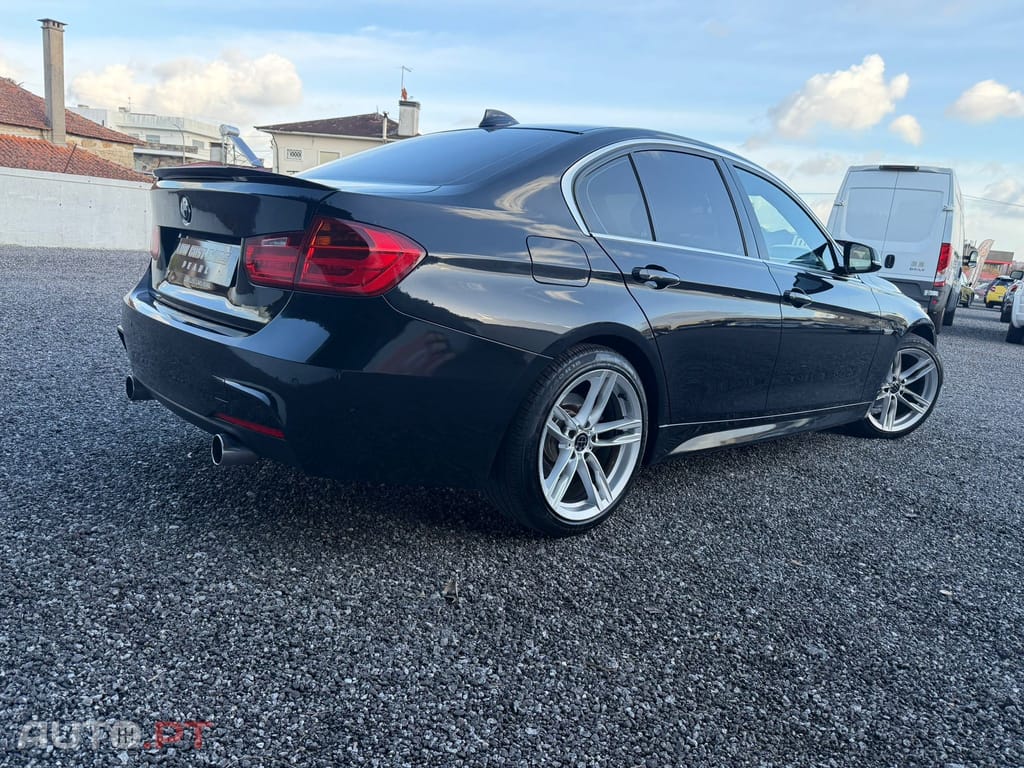 BMW 320 d Auto
