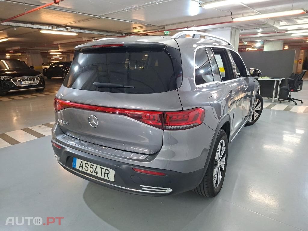 Mercedes-Benz EQB 250 Progressive