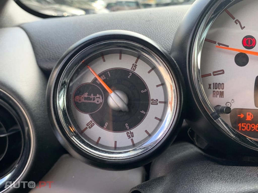 MINI Cabrio Cooper D