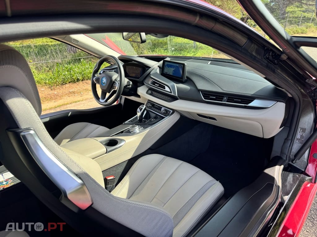 BMW i8 Standard
